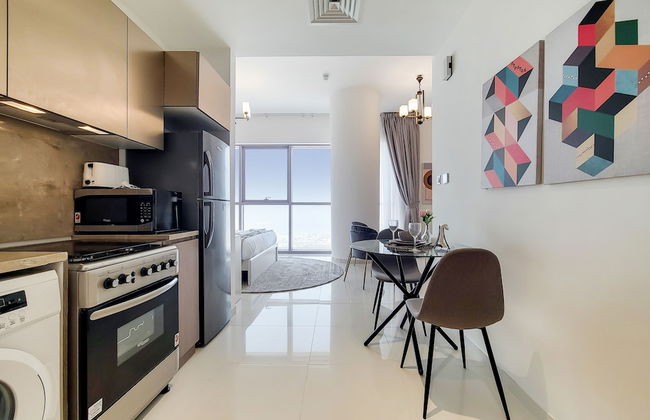 GreenFuture - Incredible Cityscape View From This Sleek Studio - Photo 14