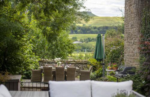 Askrigg Chapel - Photo 4
