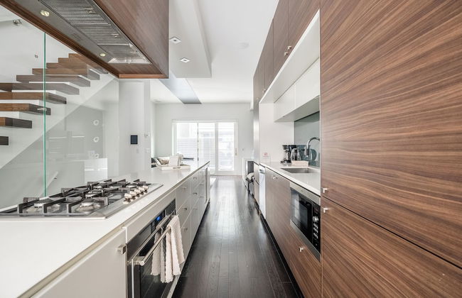 Cozy Houses in Downtown Toronto by GLOBALSTAY - Photo 80