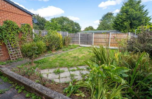 Spacious 3BR Home with Driveway Near NEC & Airport - Foto 38