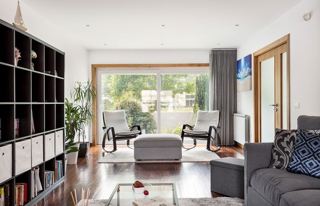 JOIVY Sleek House W/Balcony & 2 Terraces In Porto - Foto 15