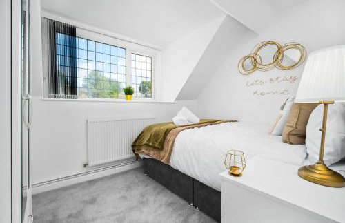 Charming Harvington Cottage - Hot Tub, Pet Friendly, Sleeps 11 - Foto 38