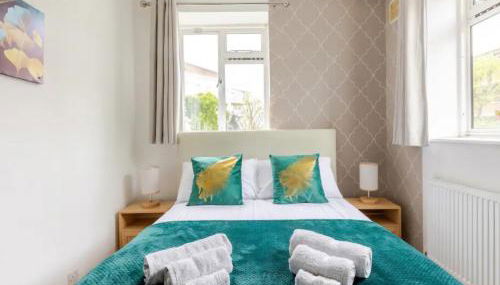 Spacious Two Bedroom Apartment in Battersea, Free Parking - Foto 5, towels