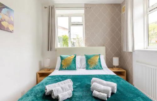 Spacious Two Bedroom Apartment in Battersea, Free Parking - Foto 5