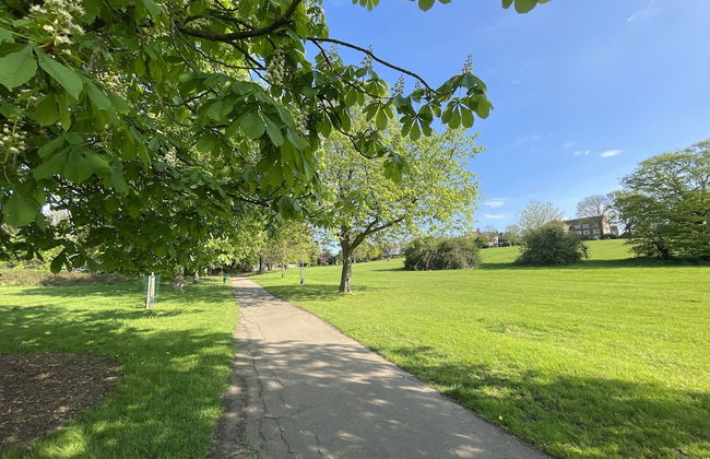 Immaculate 1-bed Studio in London - Foto 32
