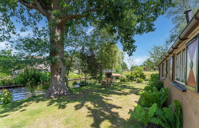 Attractive Farmhouse in Giethoorn With Garden - Photo 58