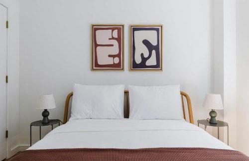 Blueground Midtown E wd doorman nr E River NYC-1527 - Photo 12