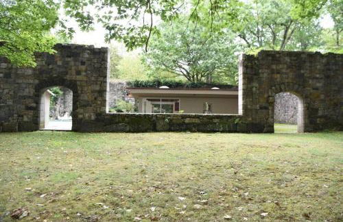 Midcentury Modern ZenHouse Sculptor Studio - Foto 40