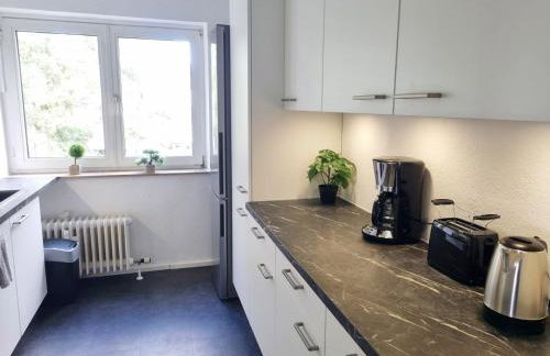 cozy Apartment with Balcony - Foto 5