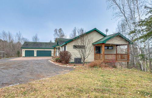 Private Lakefront Home with Game Room in Aurora! - Foto 40