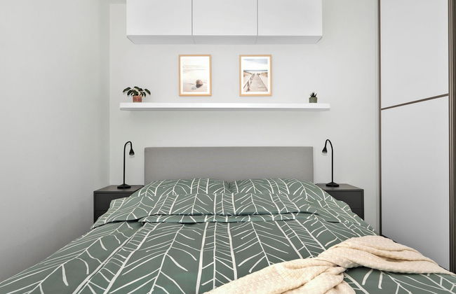 Fully equipped apartments with Terraces, Free garage parking, Netflix & AC - by Apartmány Šlapanice cz - Foto 5