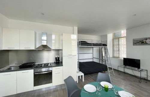 Lumineux et rénové studio en centre ville - Apt9 - Foto 2