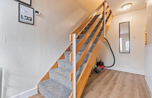 Spacious White House with parking, garden, Wi-Fi - Photo 38