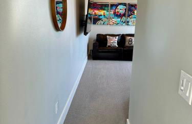 Upscale Modern Hill Country Home! Has it ALL! - Foto 50