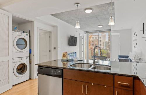 Atlanta Midtown High-Rise Condo With King Bed Free Parking and Balcony With View - Foto 5