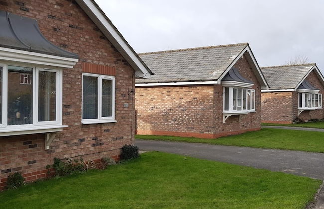 Cottage - Sleeps 4 - Pets Ok - Parking - Garden - Foto 17