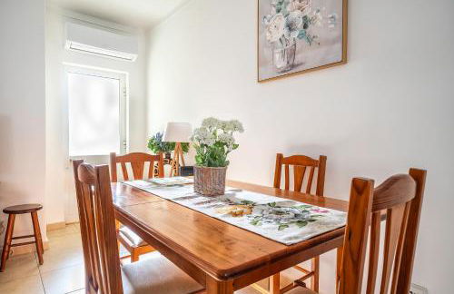 Oasis park 2 bedroom top floor Apartment AT72 - Foto 16