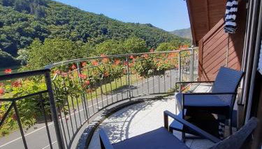 Wohnung 2 Pers 1 Schlafzimmer und Wohnzimmer mit Balkon und Blick auf die Mosel - Foto 2