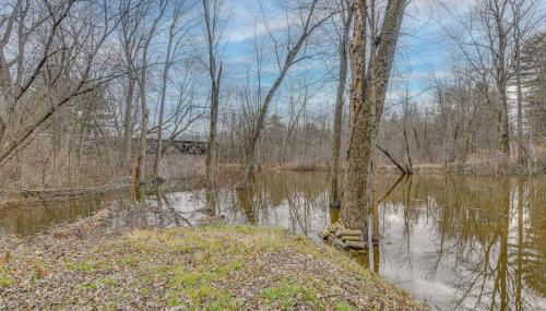 Charming and Cozy Cabin Near Lake Champlain! - Foto 3