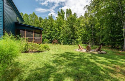 Peaceful & Spacious Modern Home - Lake Views! - Foto 27