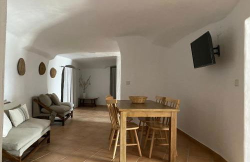 Cueva de Ramón y Elvira - Foto 1