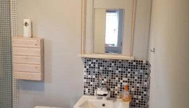 Malowniczy domek w Białowieży - Foto 4