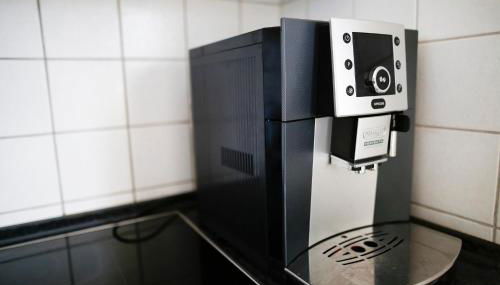 Schlossberg Apartments & Garten in der Natur & unweit vom "Thüringer Meer" - Foto 2