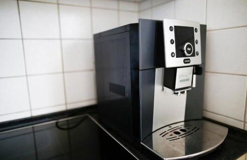 Schlossberg Apartments & Garten in der Natur & unweit vom "Thüringer Meer" - Foto 2