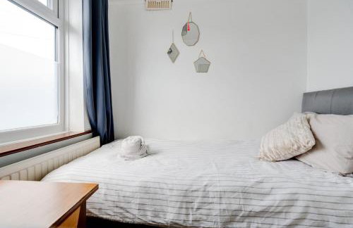 Elegant 3-Bedroom Manchester Retreat Free Parking KeenzChillz - Foto 40