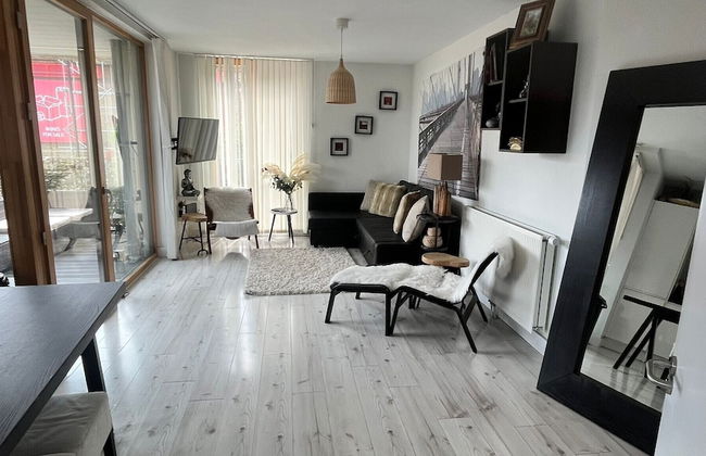 Notting Hill 2-bed Apt With Balcony, 1 min to Tube - Photo 18