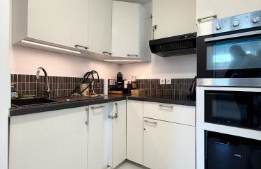 Private suite with jacuzzi sauna and garden - Foto 31