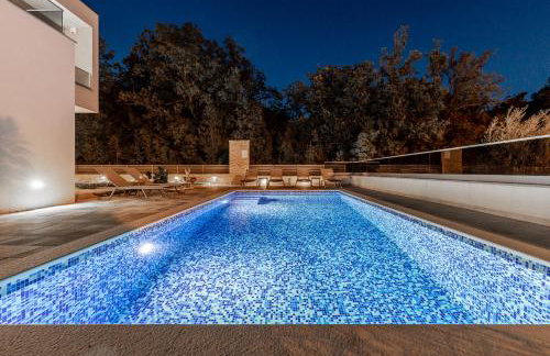 Luxury Villa Oriolus, heated pool, sauna, Split - Photo 10