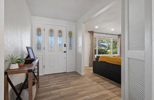 Luxe 4BR 2BTH l Pool & Grill l Central Location l Mountain View l Family Vacation l RV Site - Foto 4