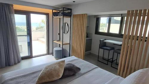 Orama Luxury Suite 3 Bedrooms with Private Pool - Foto 5