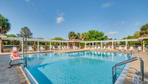 2 Mi to Lake Sumter Landing Spacious Golf Retreat - Foto 2