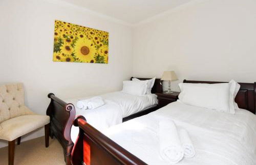 Spacious Townhouse Private Parking Central Wells - Foto 15