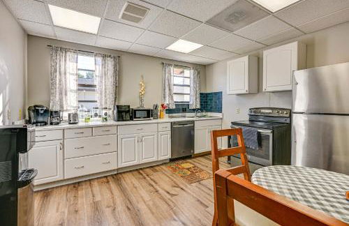 8 Mi to Tarpon Springs Sponge Docks Gem with Games - Foto 6