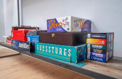 Modern 3-BR Townhome w Private Backyard Near RTP - Foto 9