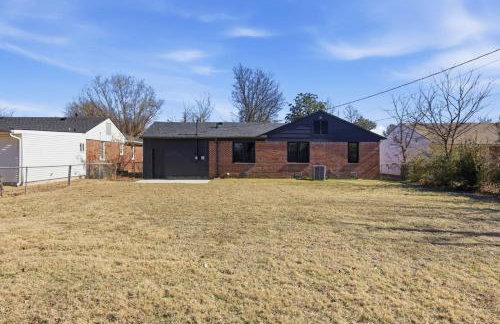 Tulsa Suite Spot-King Bed Near Expo, TU, Dtwn - Photo 22