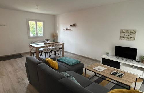 Maison Mitoyenne avec cour + parking - Foto 5