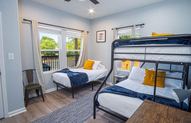 Spectacular Brand New 4BR 2 5BA Near DT Riverwalk - Foto 19