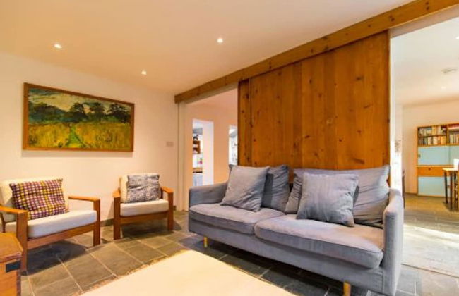 Host Stay Marlpit Cottage - Foto 2