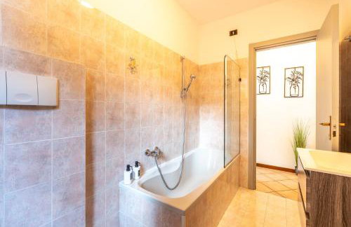 L’Acero Rosso - Giardino privato e Box auto - Foto 16