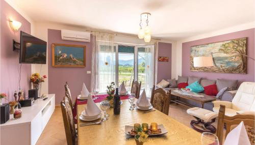 Two-Bedroom Holiday Home In Stasevica - Foto 2