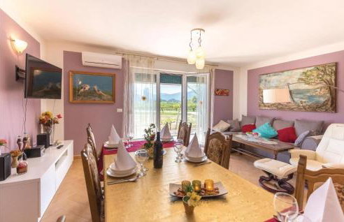 Two-Bedroom Holiday Home In Stasevica - Foto 2