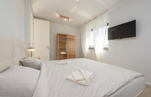 4 Bedroom Cozy Home In Poljica Brig - Foto 32