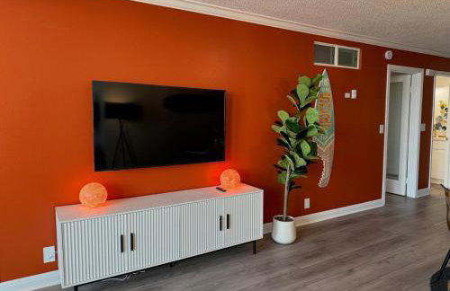 Oceanfront 2 BR w Pool & Parking 234 - Foto 42