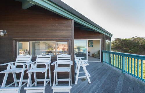 Knot-a-Care! Hot Tub!! Walk to Beach!! BBQ! Fast WiFi!! - Photo 4