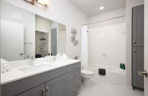 Elegant 2BR-w Parking, Near Riverwalk & Conv Ctr - Foto 20