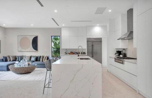 Villa in Coral Gables with Pool Jacuzzi Game Room - Foto 48